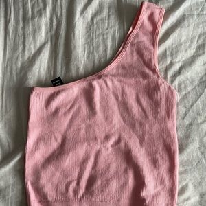 Pink crop trop